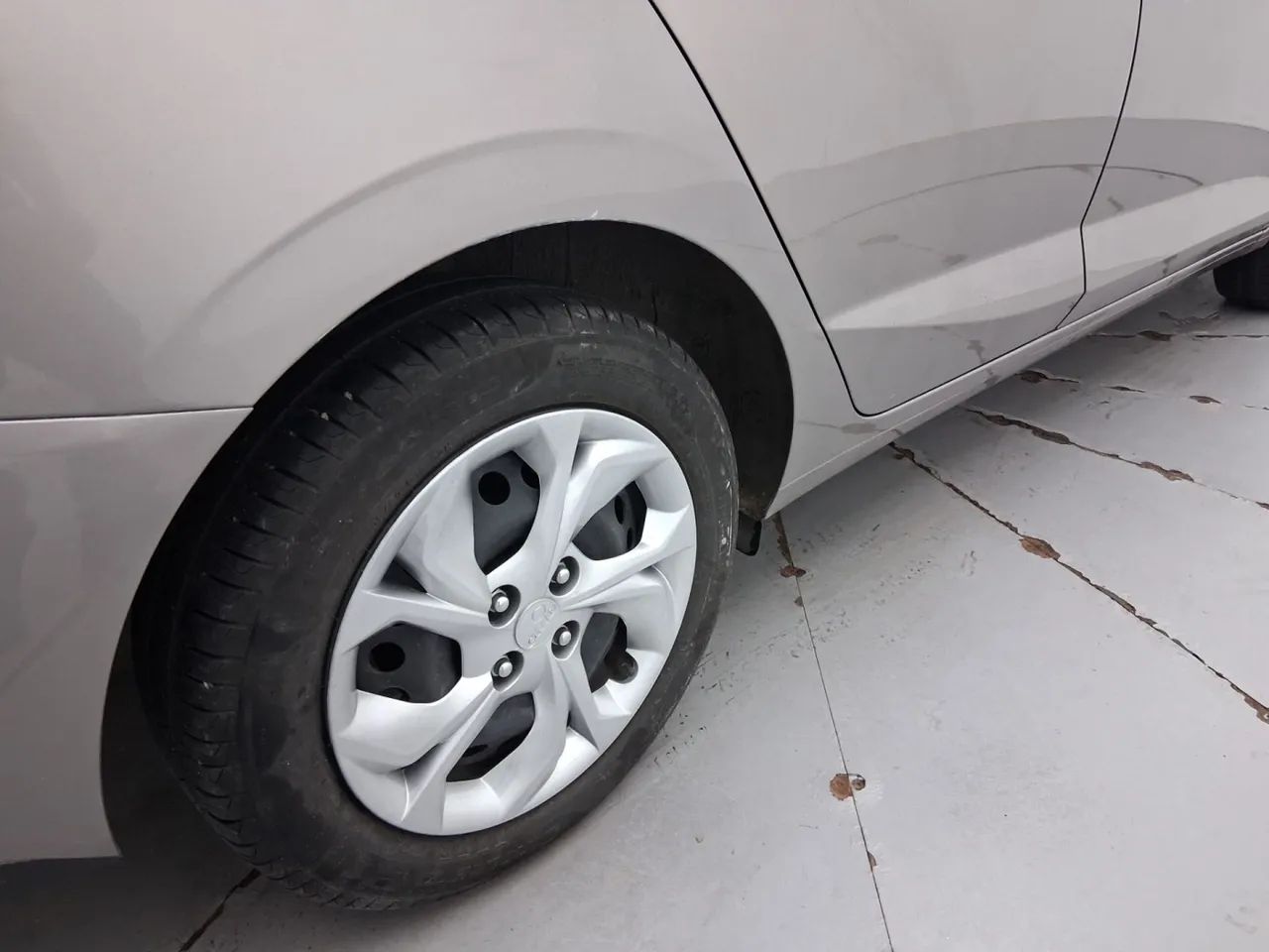 Hyundai HB20S Comfort Plus 1.0 TB Flex 12V Mec., foto 14 de 18
