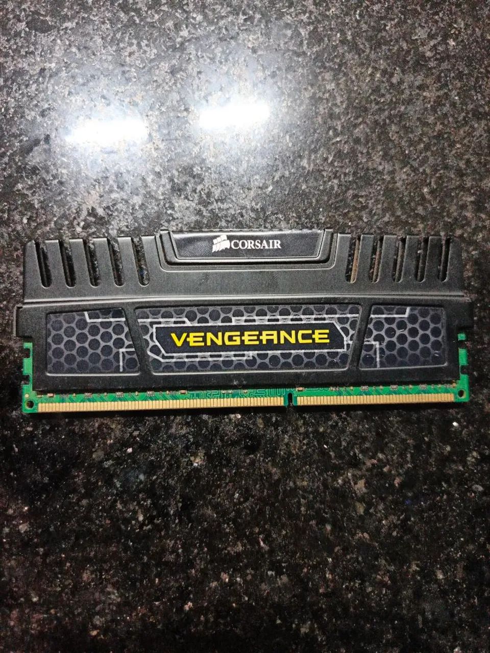 Memória Ram DDR4 Corsair 8GB 1600mhz