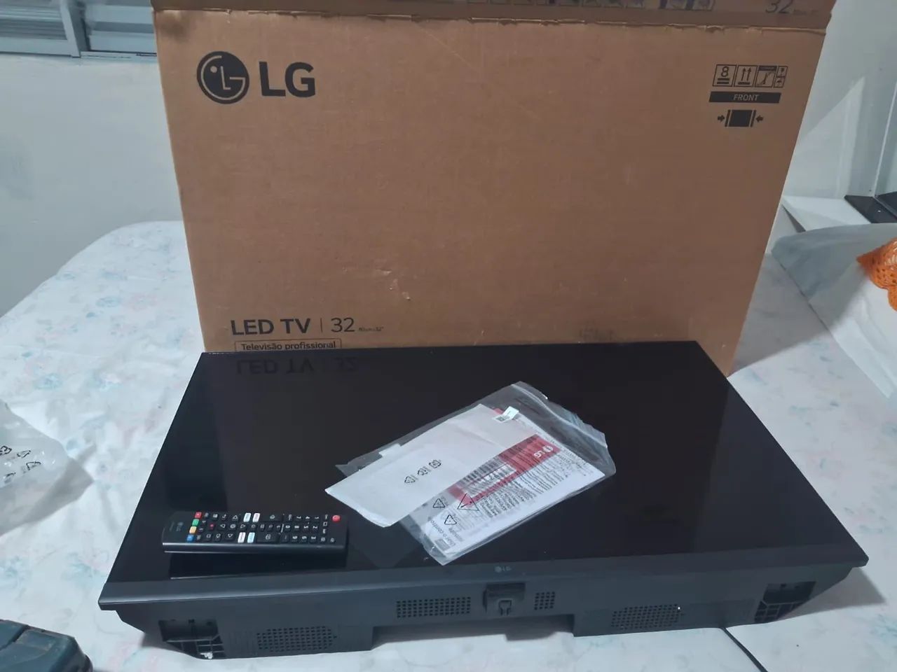 TV LG 32" smart