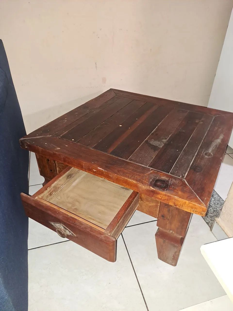 Mesa de centro em madeira de demolição - Foto 3