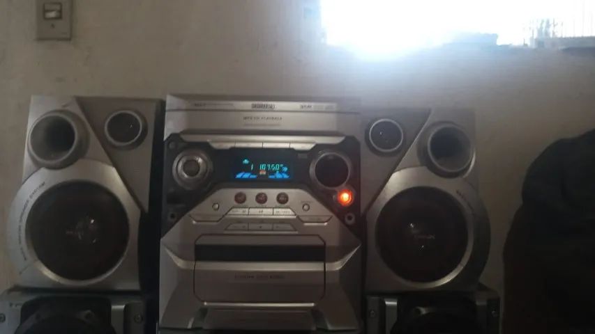 03 aparelho de som microsytem marca sony , aiwa e philips  - Foto 3