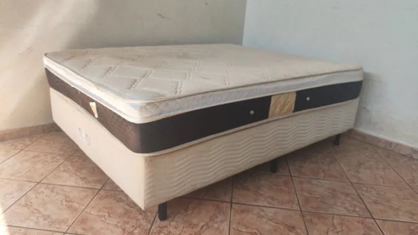 CAMA BOX COM COLCHÃO 