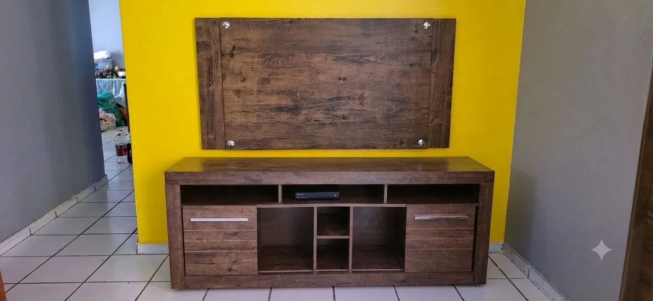 Rack com Painel em Excelente Estado 