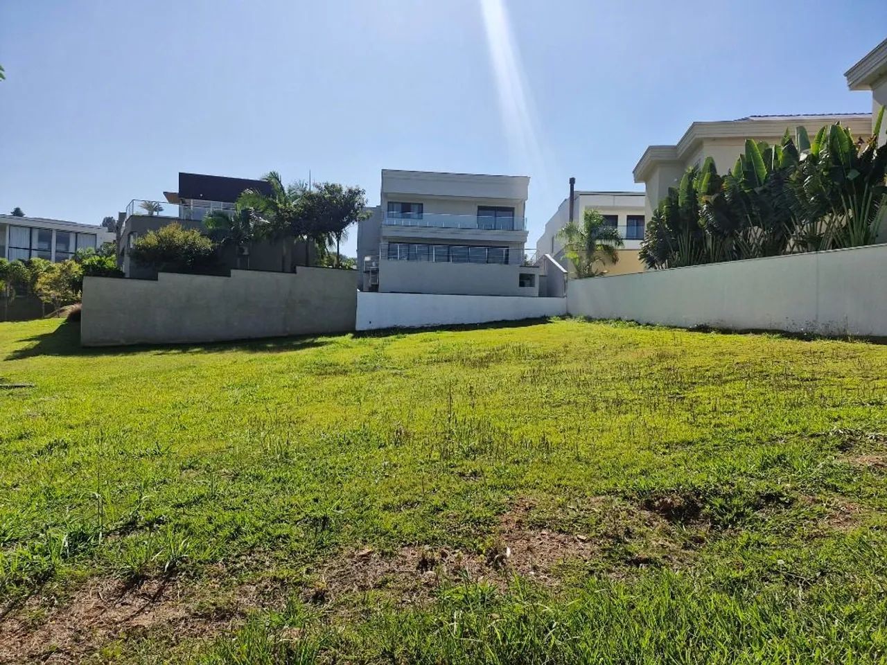 LINDO TERRENO DE 800 M2, ALPHAVILLE GRANJA VIANA. - Foto 4