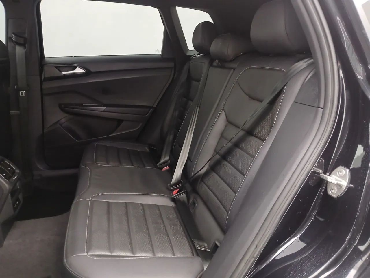 Volkswagen Taos Highline 1.4 250 TSI Flex Aut., foto 17 de 18