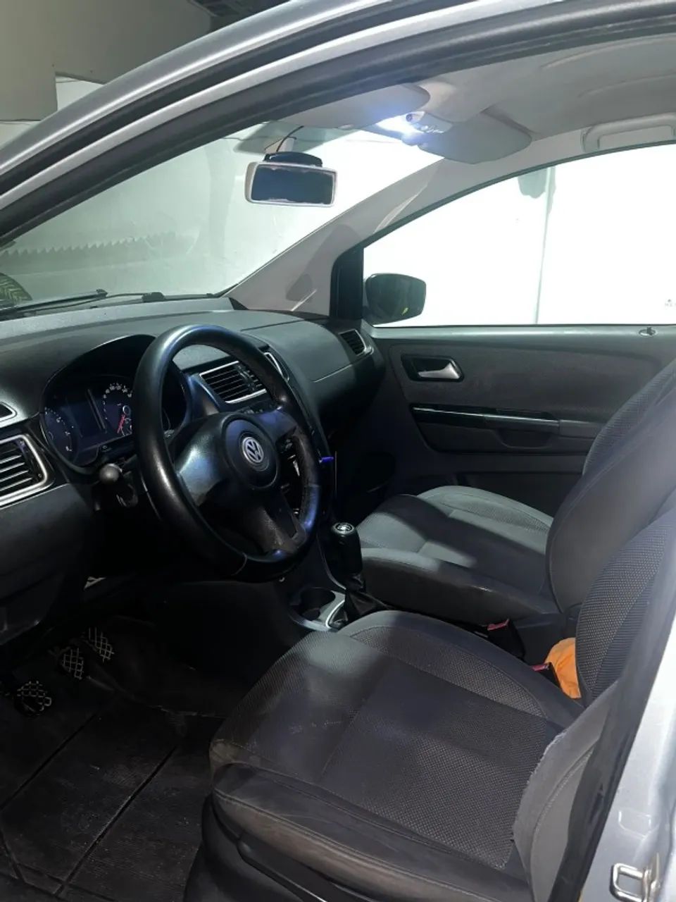 Volkswagen Fox 1.6 MI TOTAL FLEX 8V 5P 2011