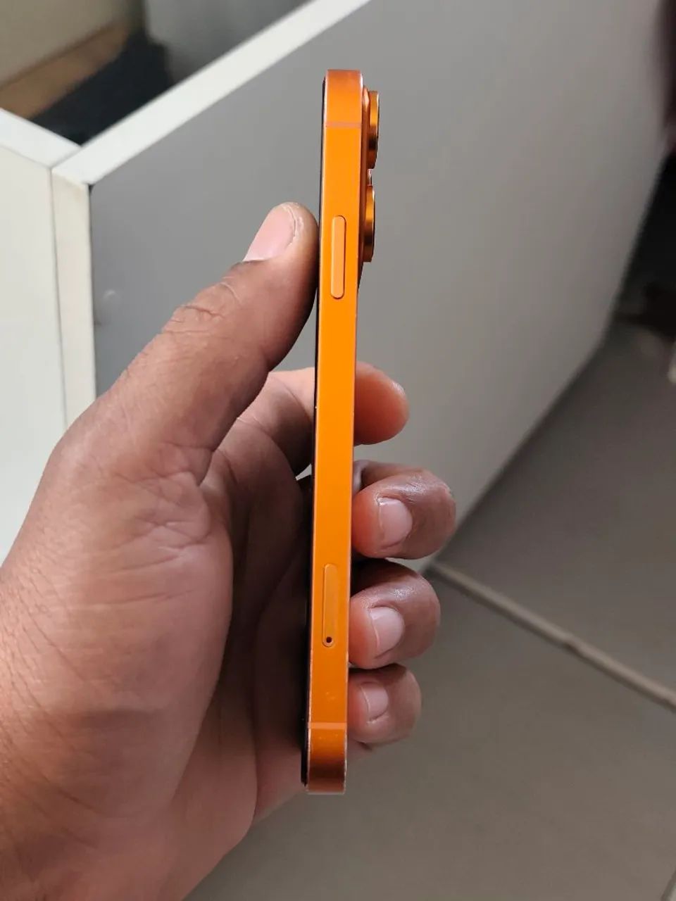 Vendo iPhone 11 sabor 17 pro  - Foto 2