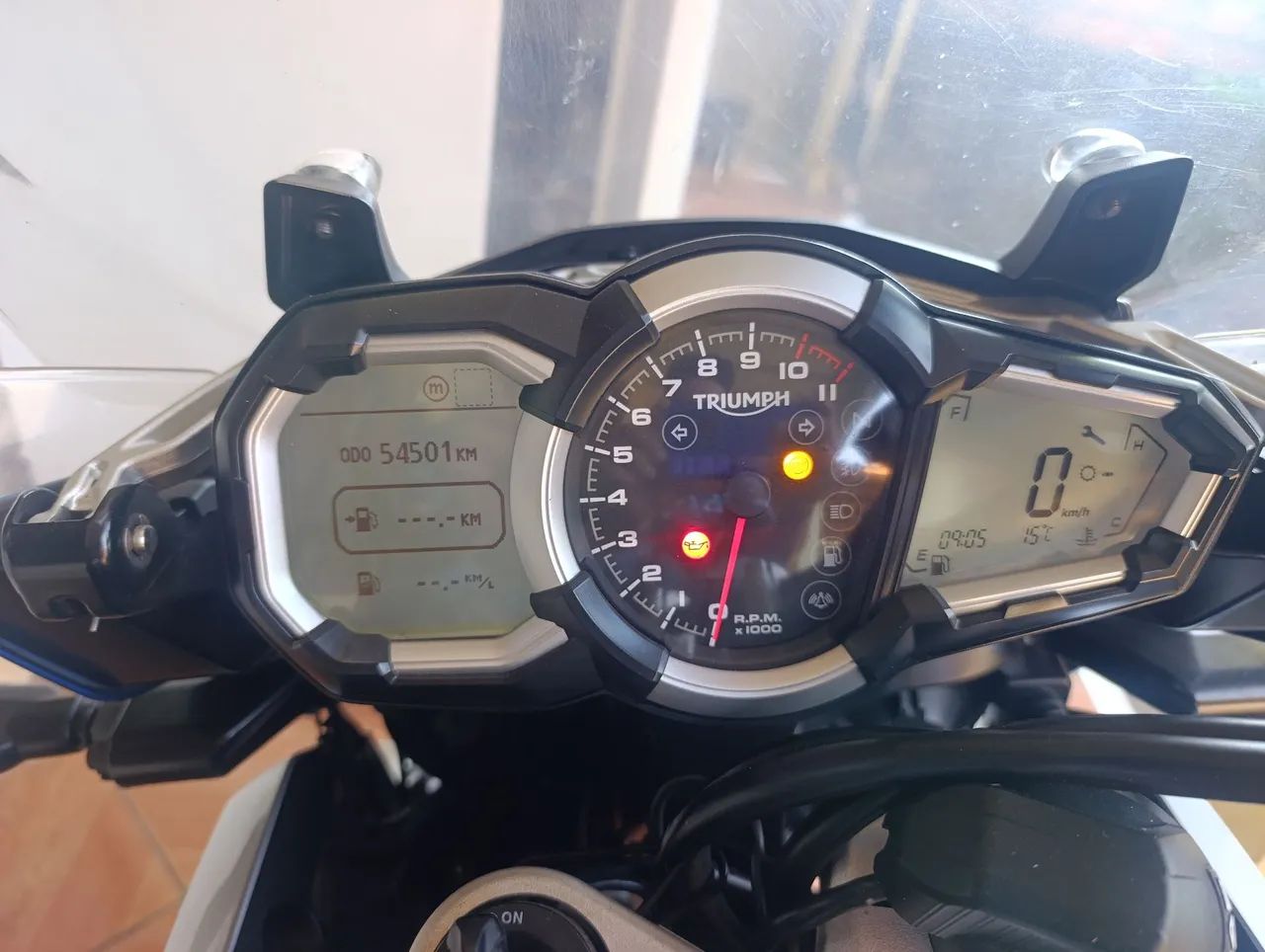 Triumph Tiger 1200 - Foto 4