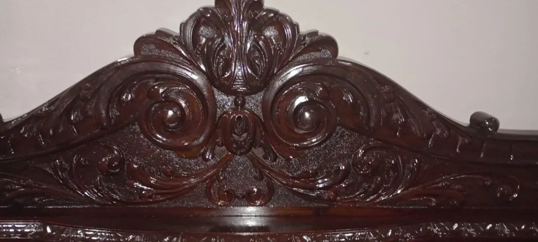 Buffet pata de Leão antiguidade com mais de cem anos, em excelente estado  - Foto 4