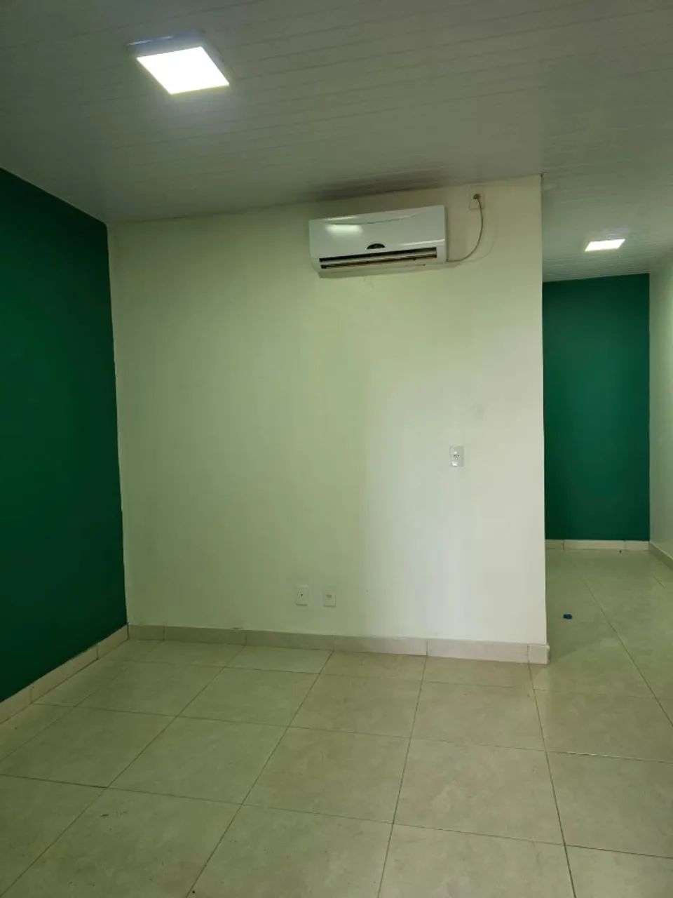 Excelente Oportunidade - Sala Comercial na 304 Norte