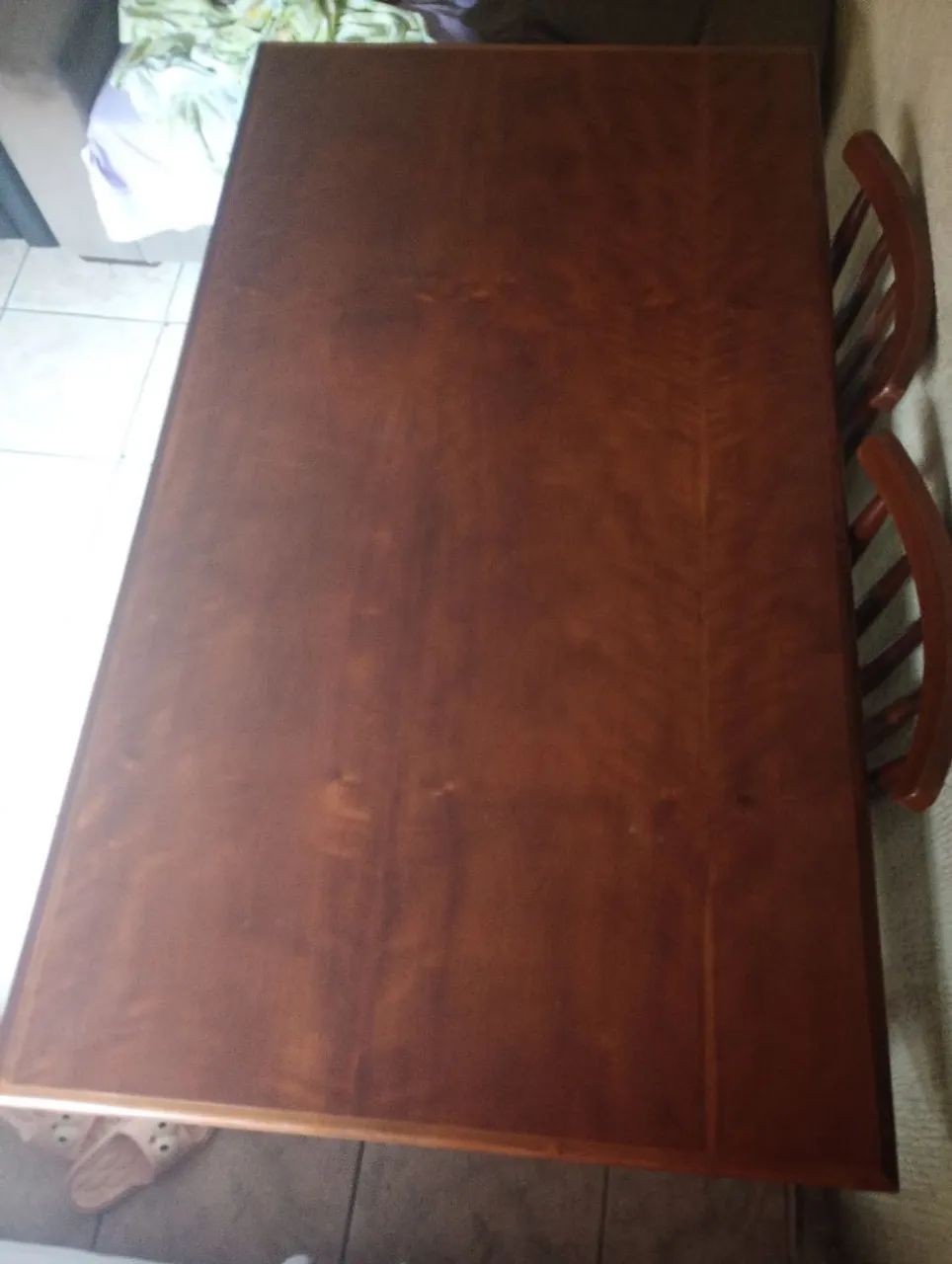 Conjunto de  mesa e cadeira