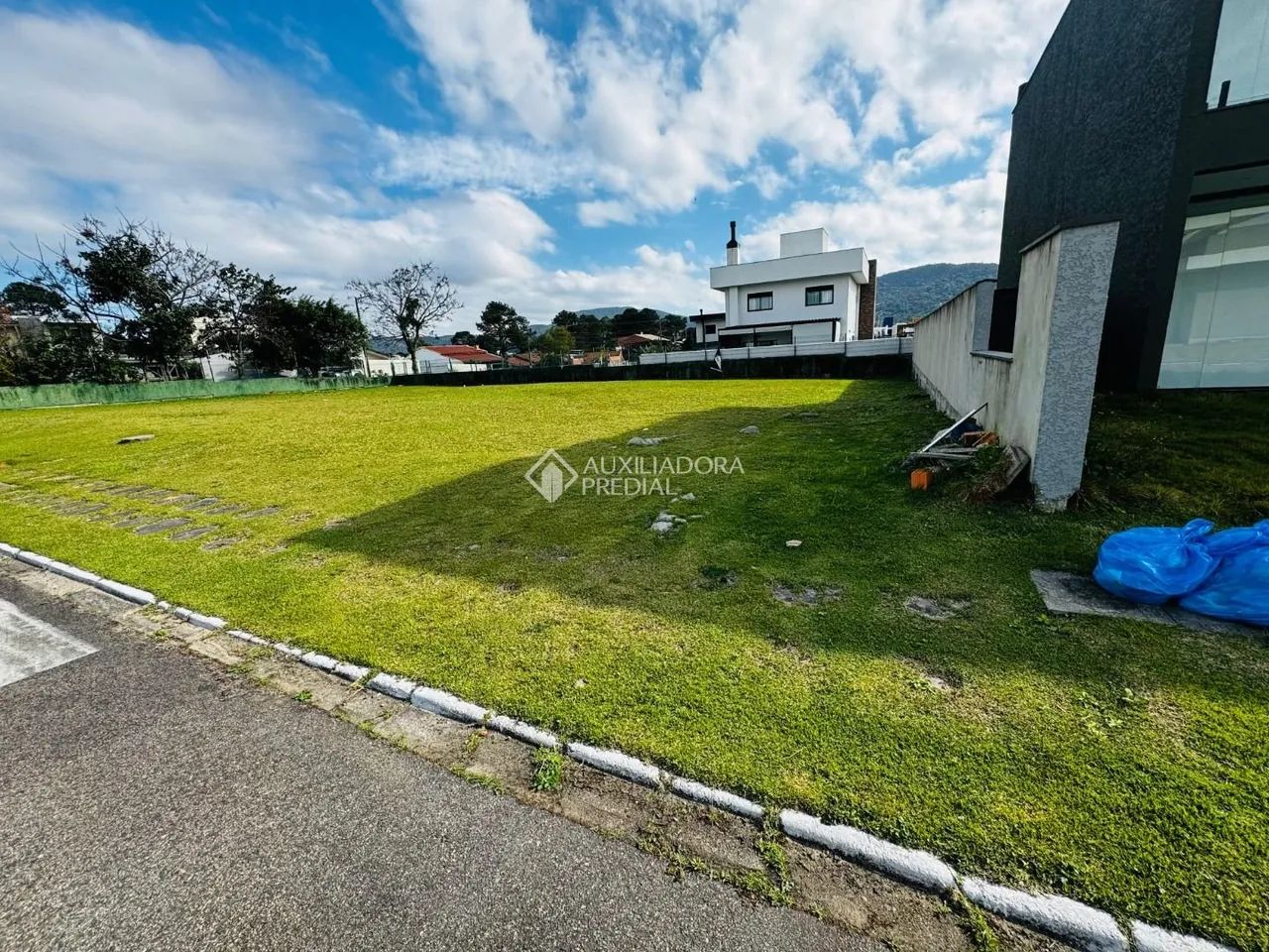 TERRENO EM CONDOMÍNIO DE ALTO PADRÃO - Foto 2