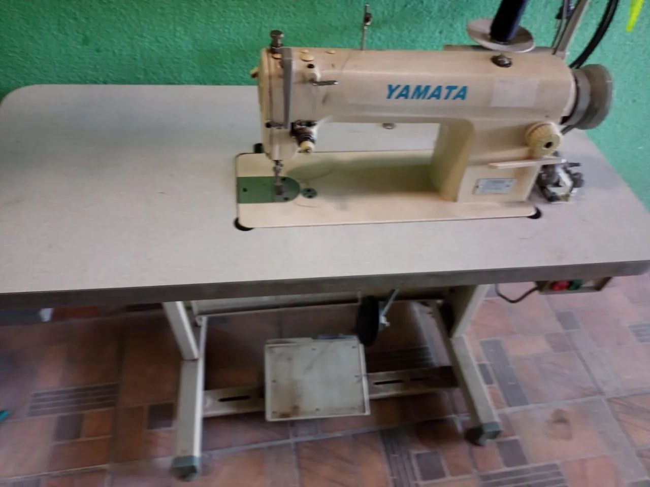 Máquina industrial reta yamata