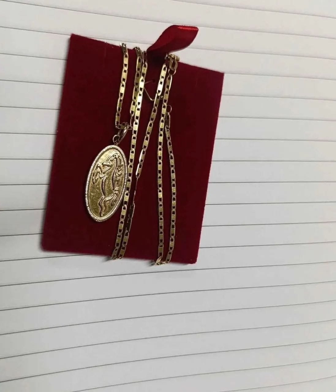 Cordão de ouro 18