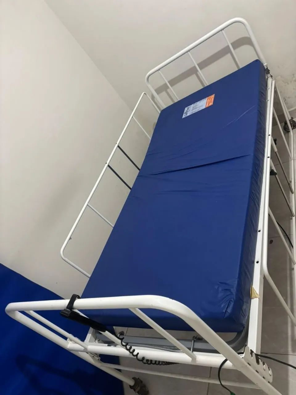 Cama Hospitalar Motorizada + Colchão Pneumático 