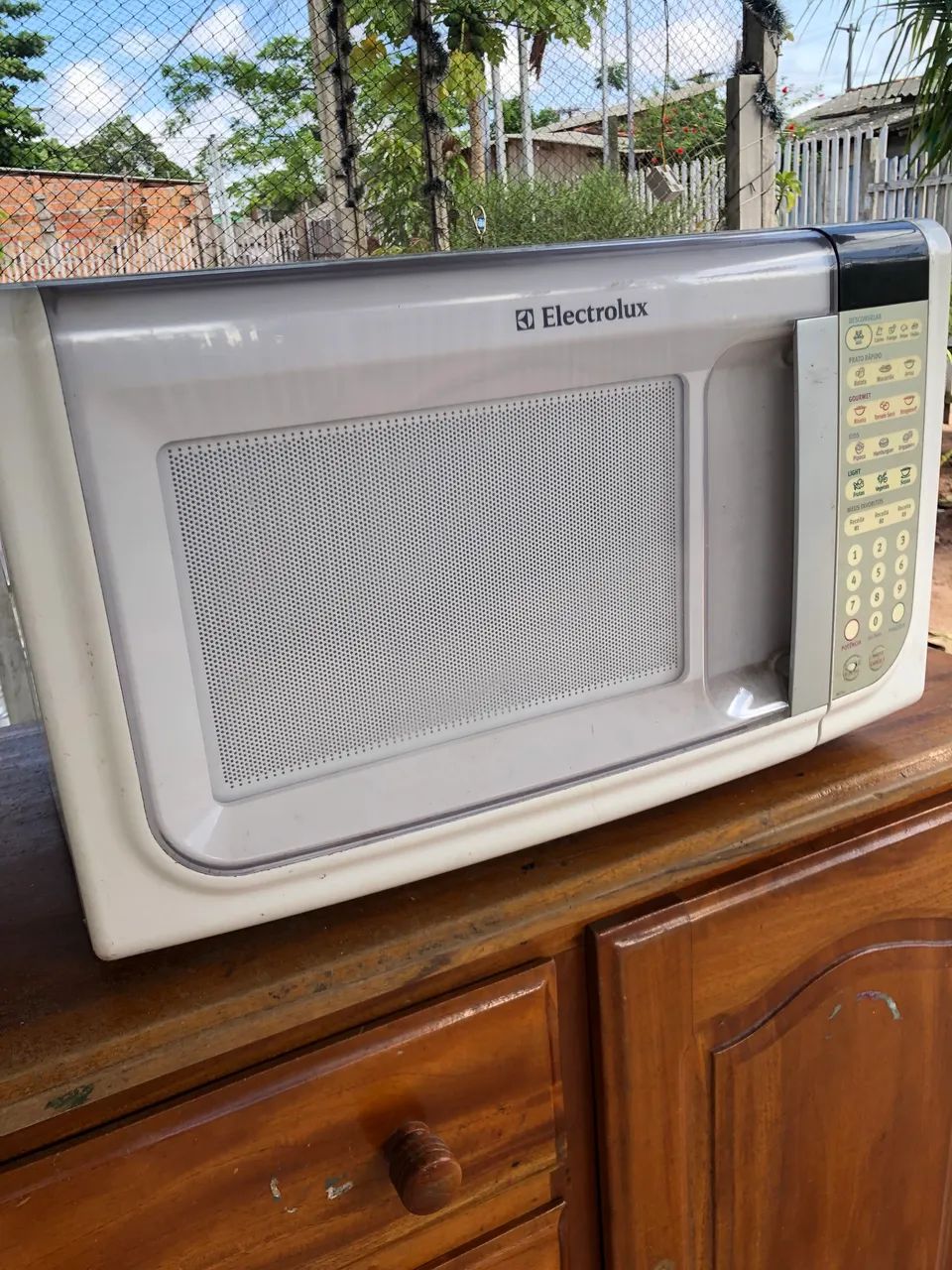Vendo um micro-ondas Eletrolux.  - Foto 5