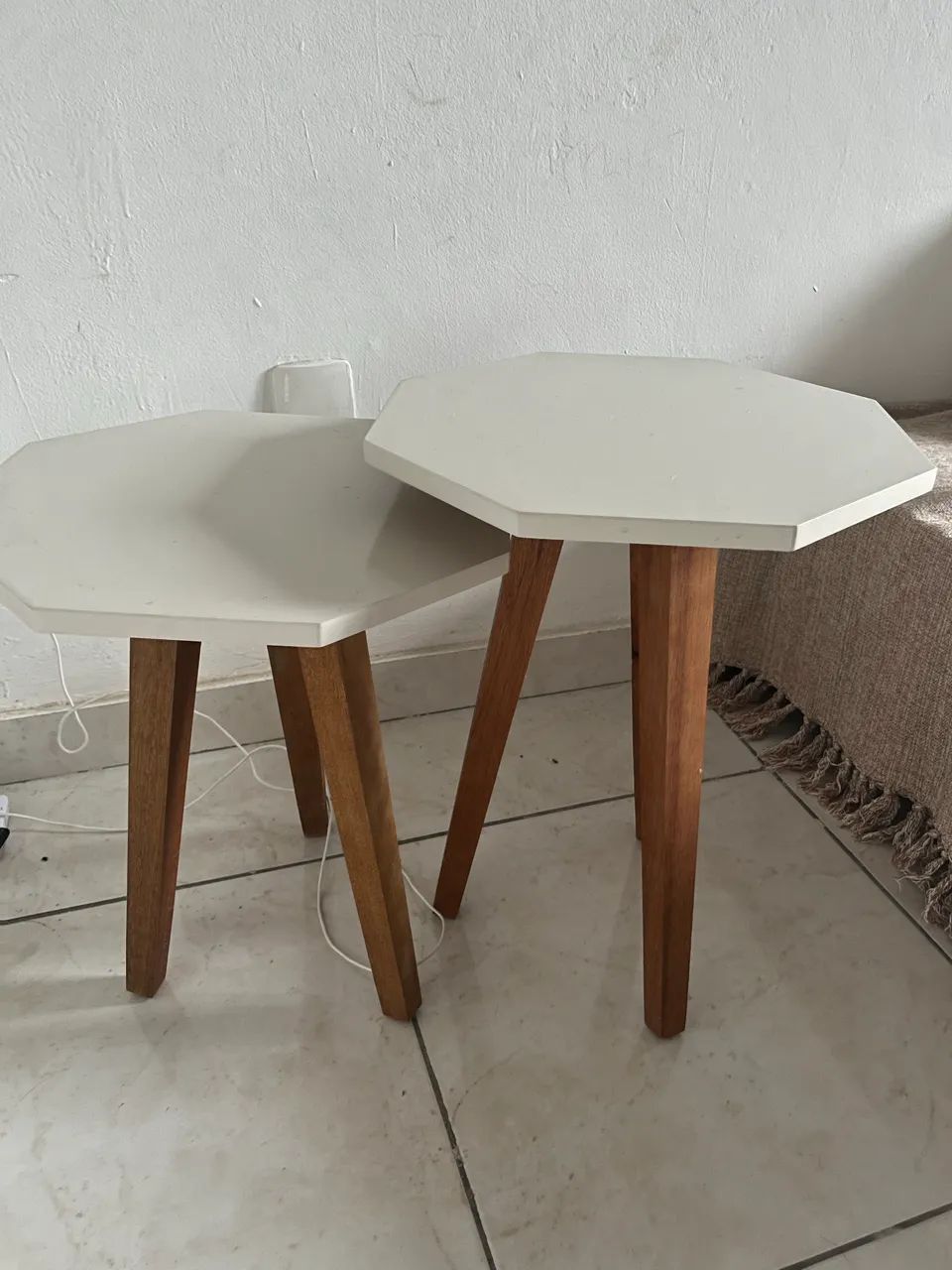 Corner Table65105016980354121