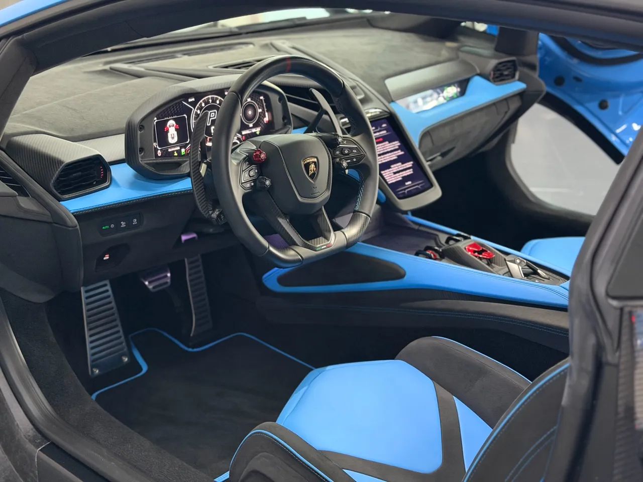 Lamborghini Revuelto Coupe LP 1015-4 (Hib), foto 13 de 17