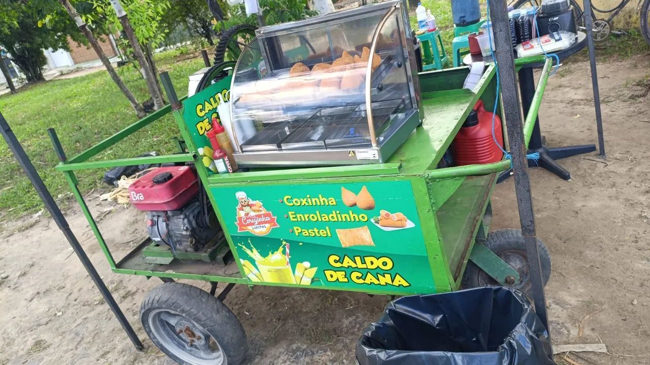 Carroça de caldo de cana pronta para trabalhar!