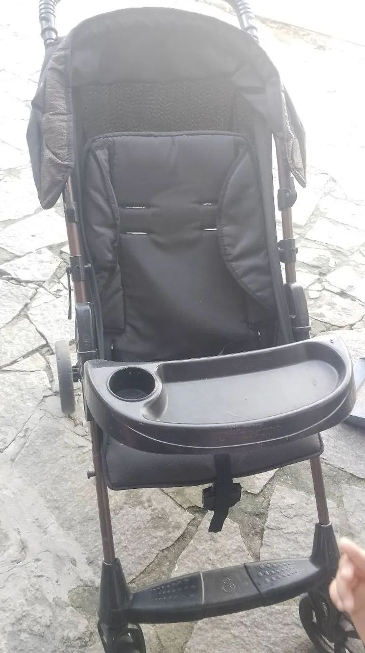 Vendo carrinho de bebê 