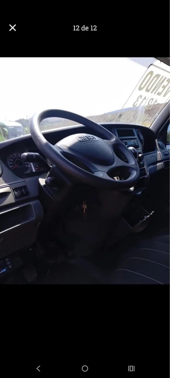 Caminhão Iveco com baú refrigerado - Foto 4