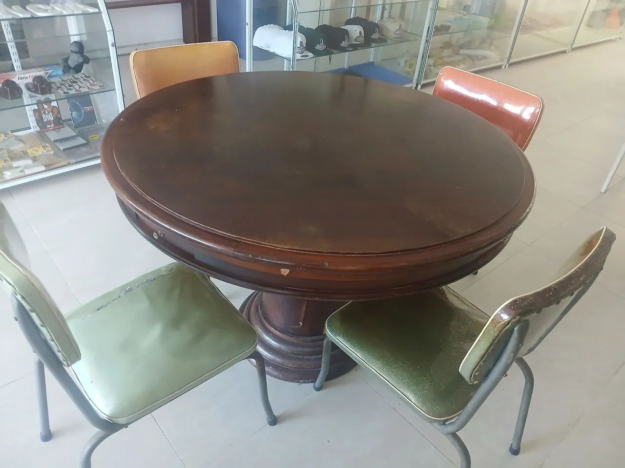 Vendo mesa de carteado! - Foto 3