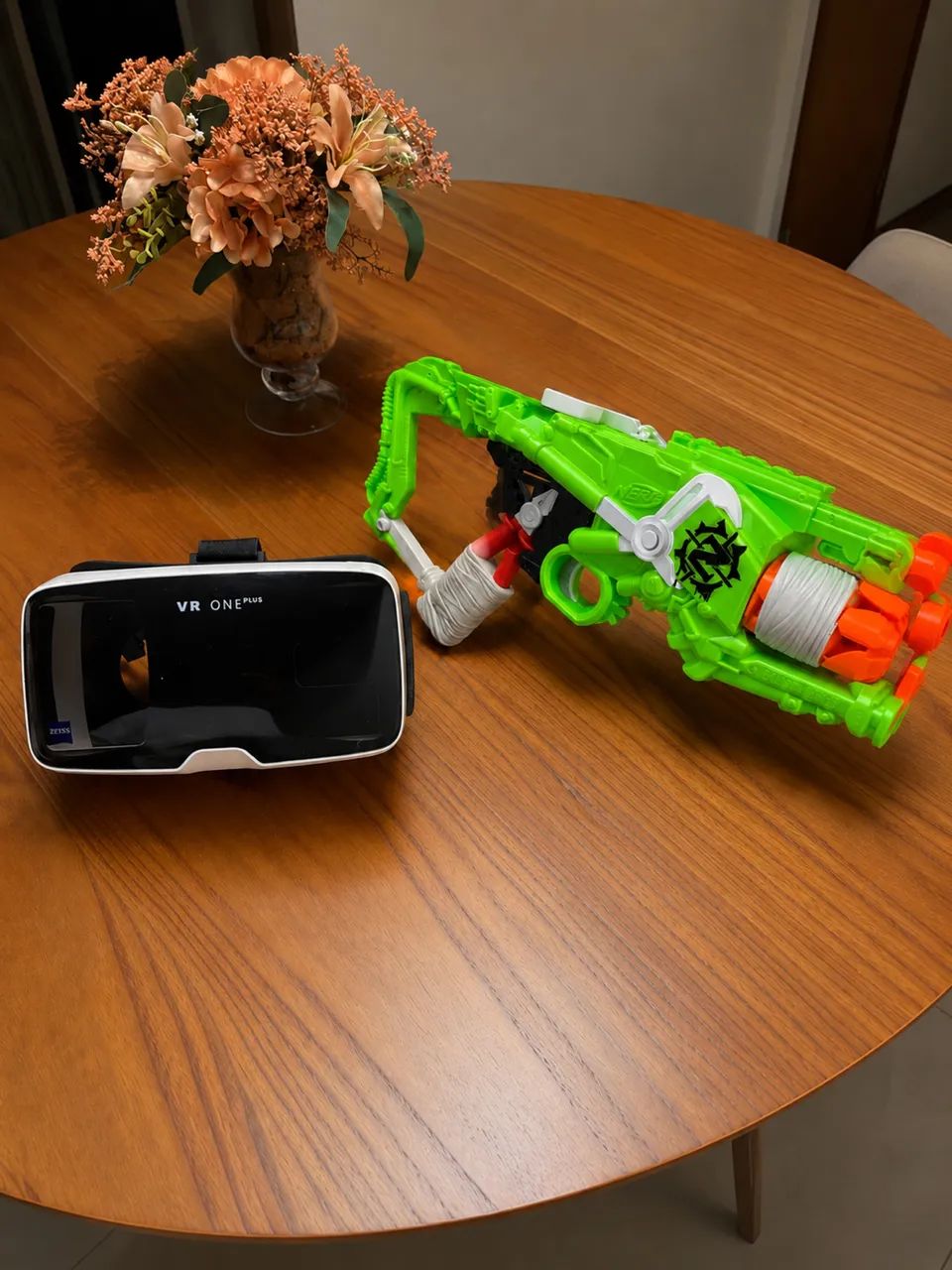 Nerf Zombie Strike + Óculos VR