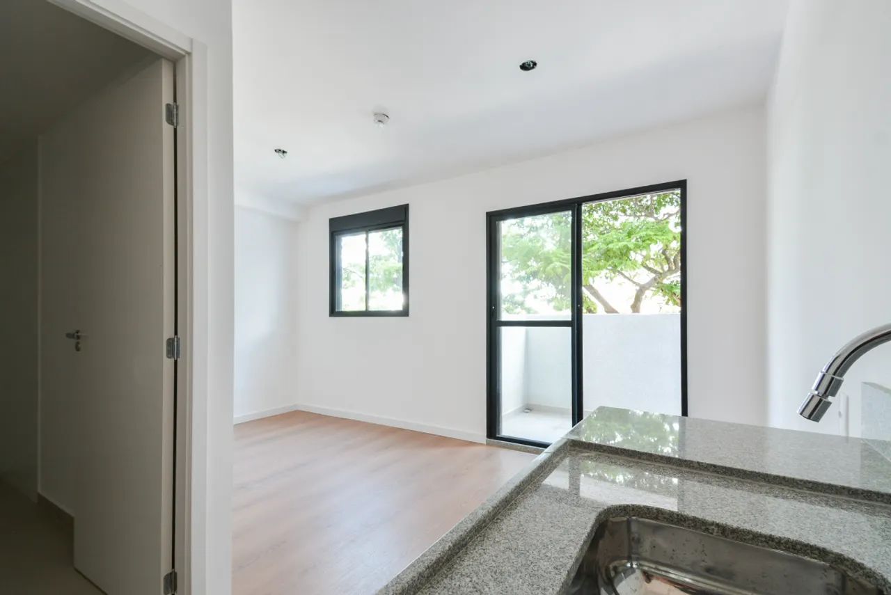 Studio para venda em Moema com 1 quarto, 27m²