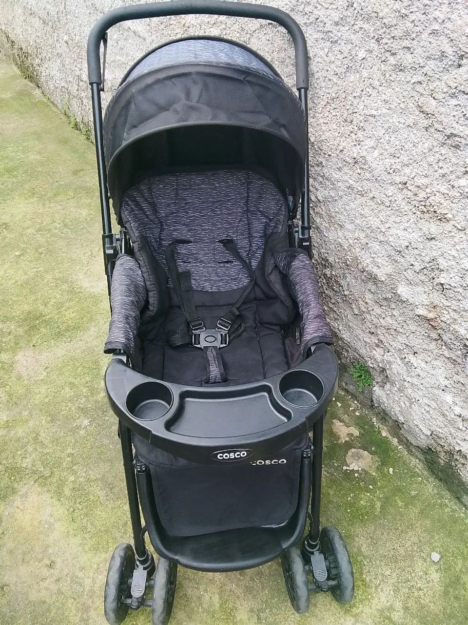 Vendo Carrinho com bebê Comforto  400 reais