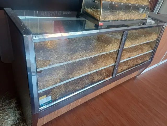 Balcão Refrigerado Expositor 2,00m NOVO PRA IR EMBORA RÁPIDO 