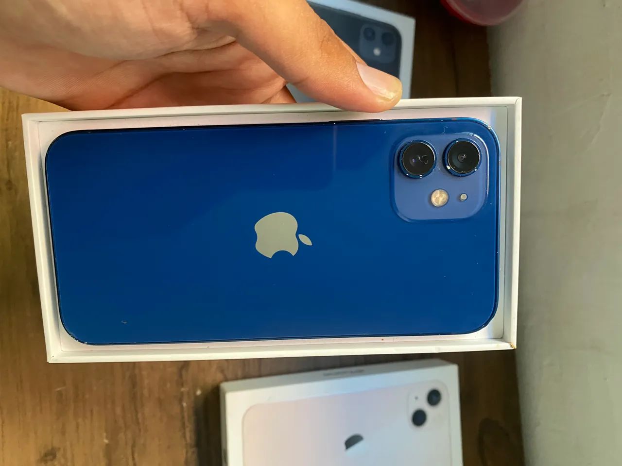 iPhone 12 128GB muito novo com caixa e nota + acessórios 