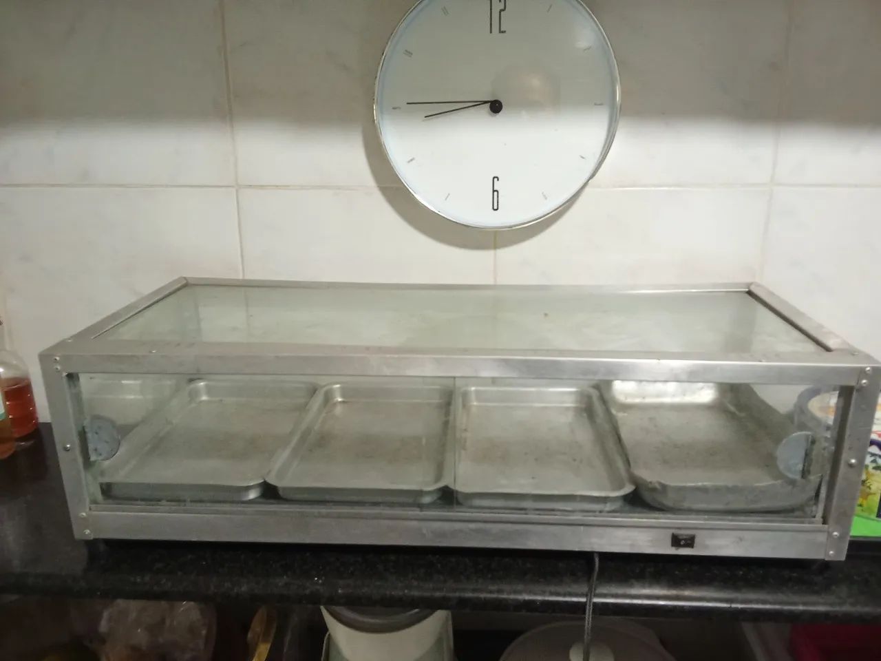 Estufa salgados e tira gosto 