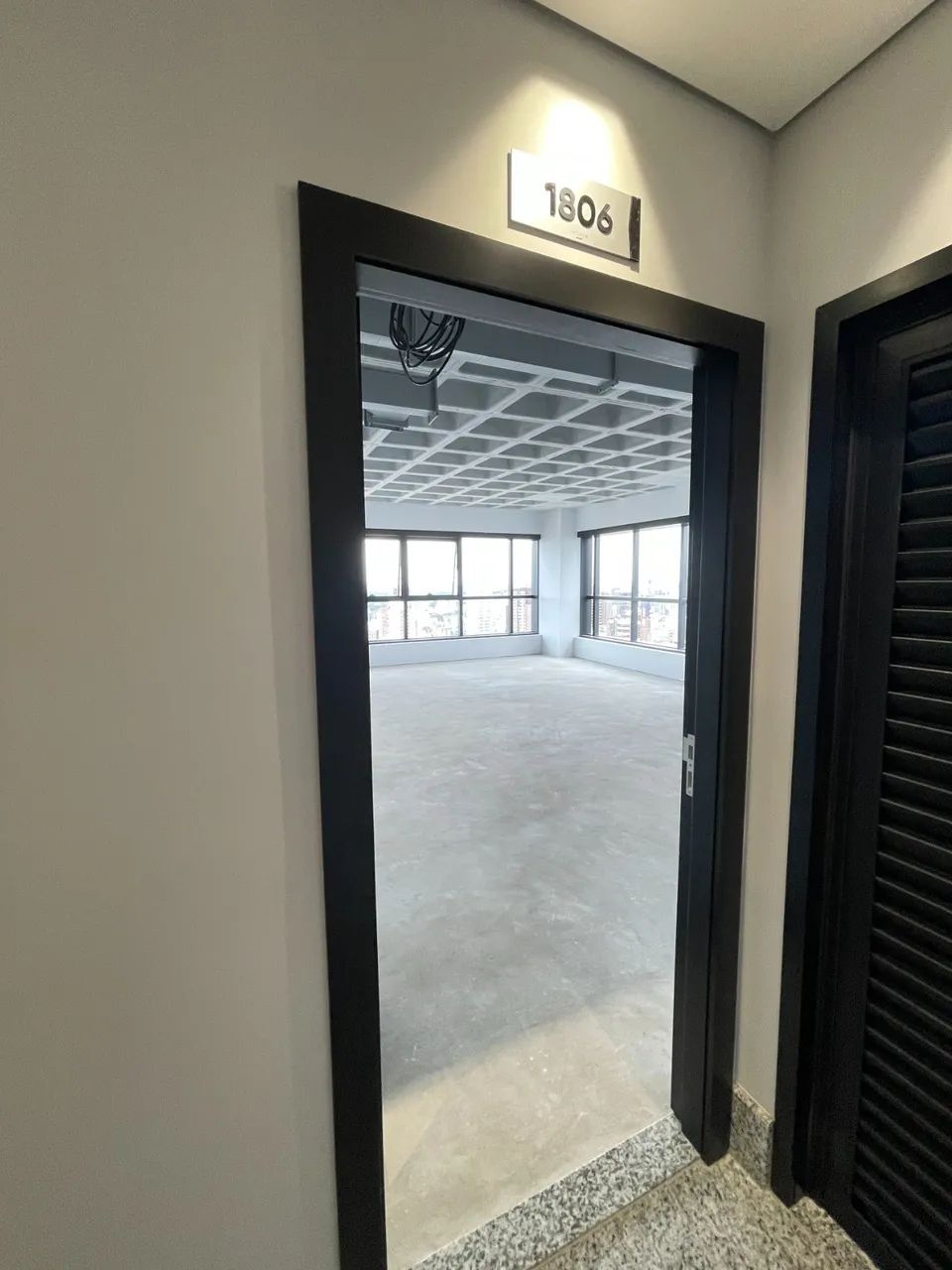 Locação - Sala Comercial Nova na Zona 01 em Maringá - Foto 4