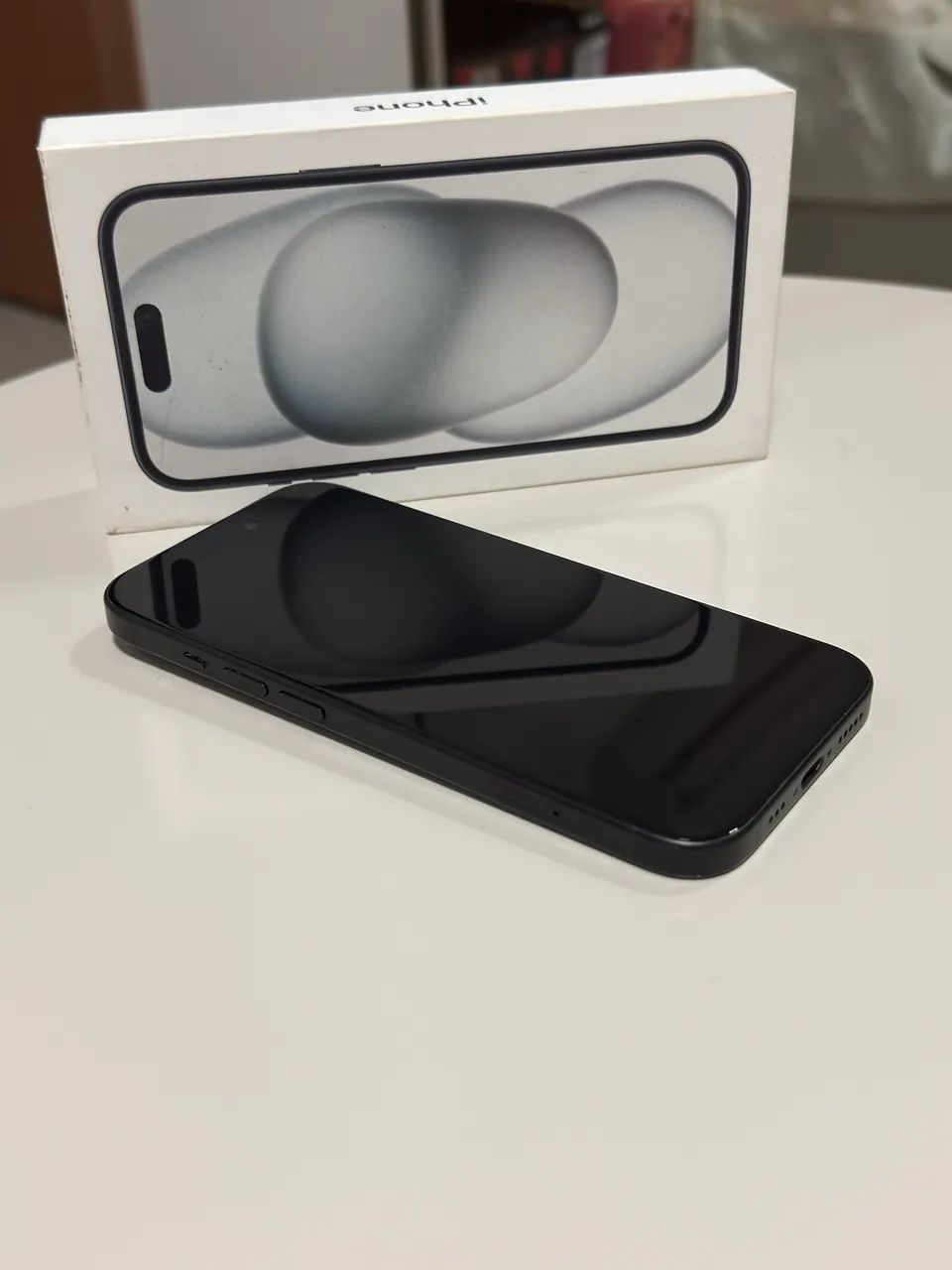 iPhone 15 128GB, cor preta, muito bem conservado e funcionando