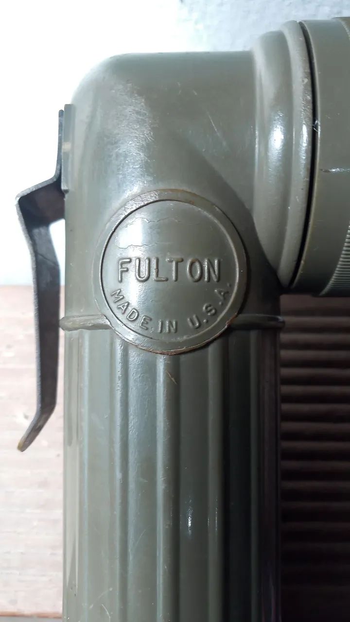 Lanterna FULTON MX-991\U - NÃO FUNCIONA - Foto 5
