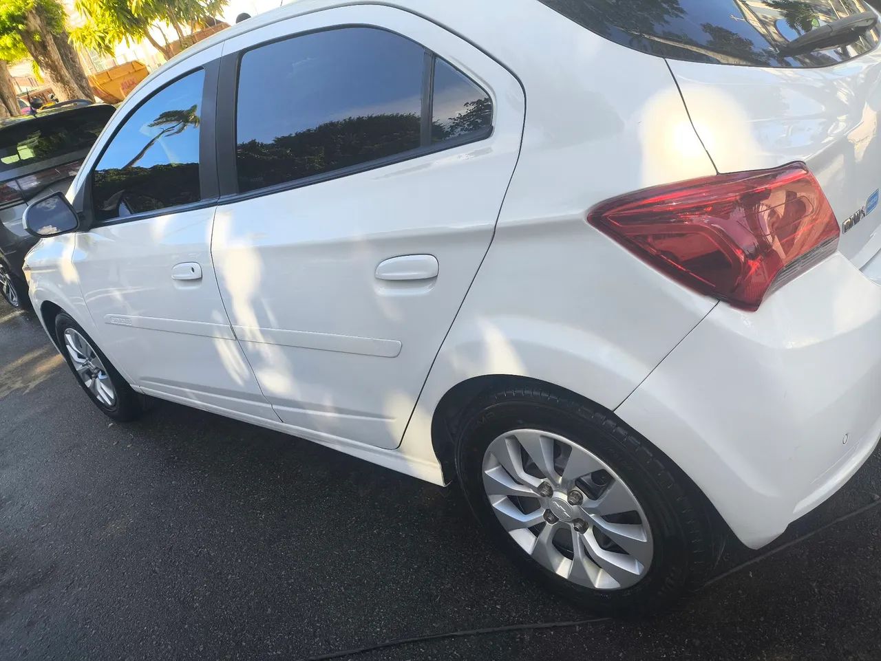 Chevrolet Onix Hatch LT 1.4 8V Flex Mec. 4P 2018 - Foto 5