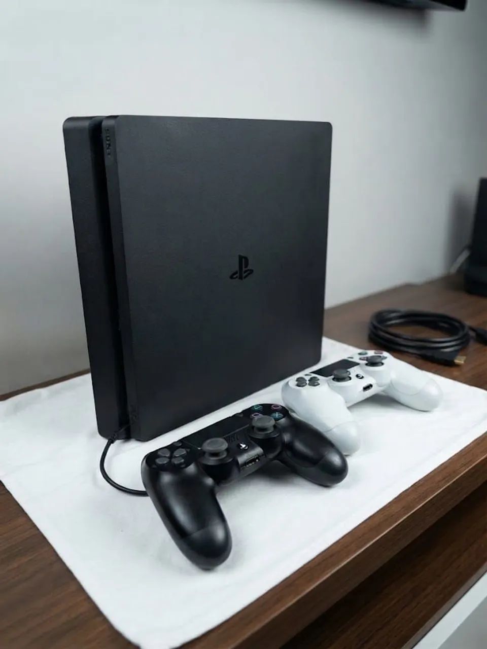 Ps4 slim 500gb controle com analógico esquerdo com Hall efect