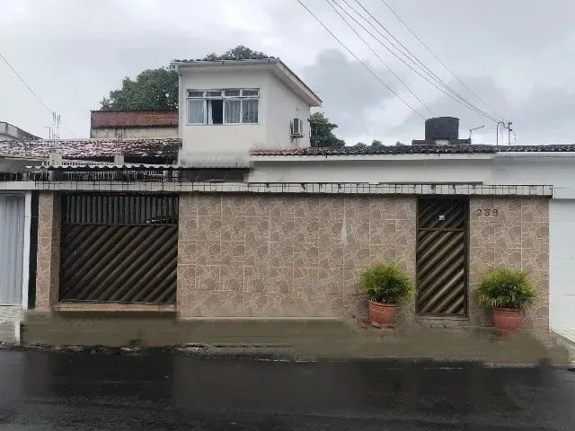 Casa com 4 quartos em Tejipió
