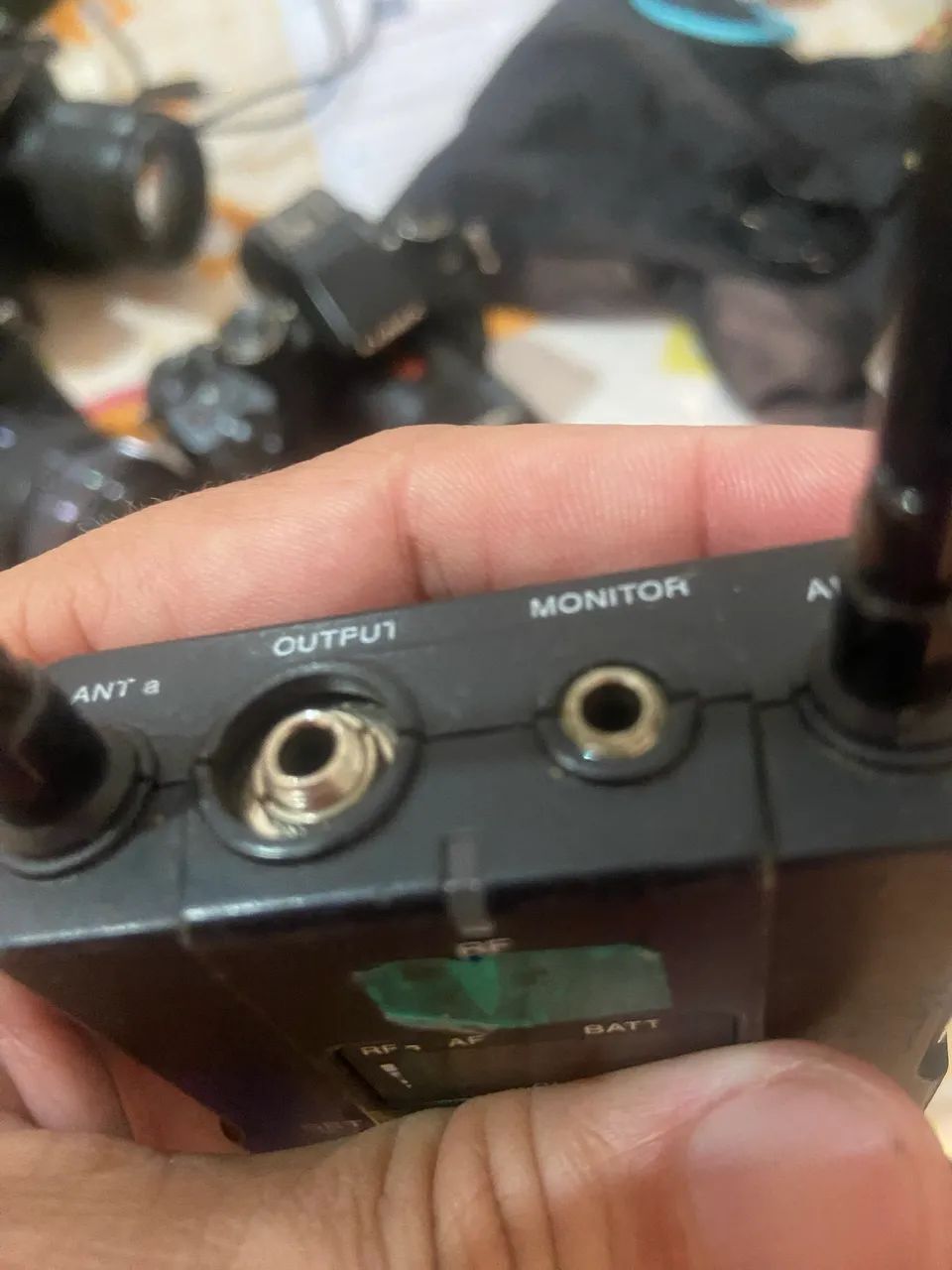 2 Microfones lapelas sem fio Sony