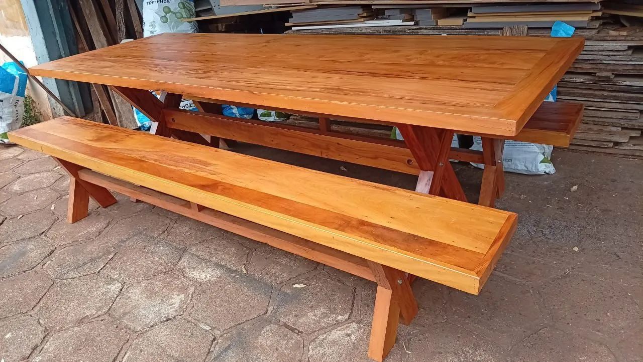 Mesa com bancos 100% peroba  - Foto 3