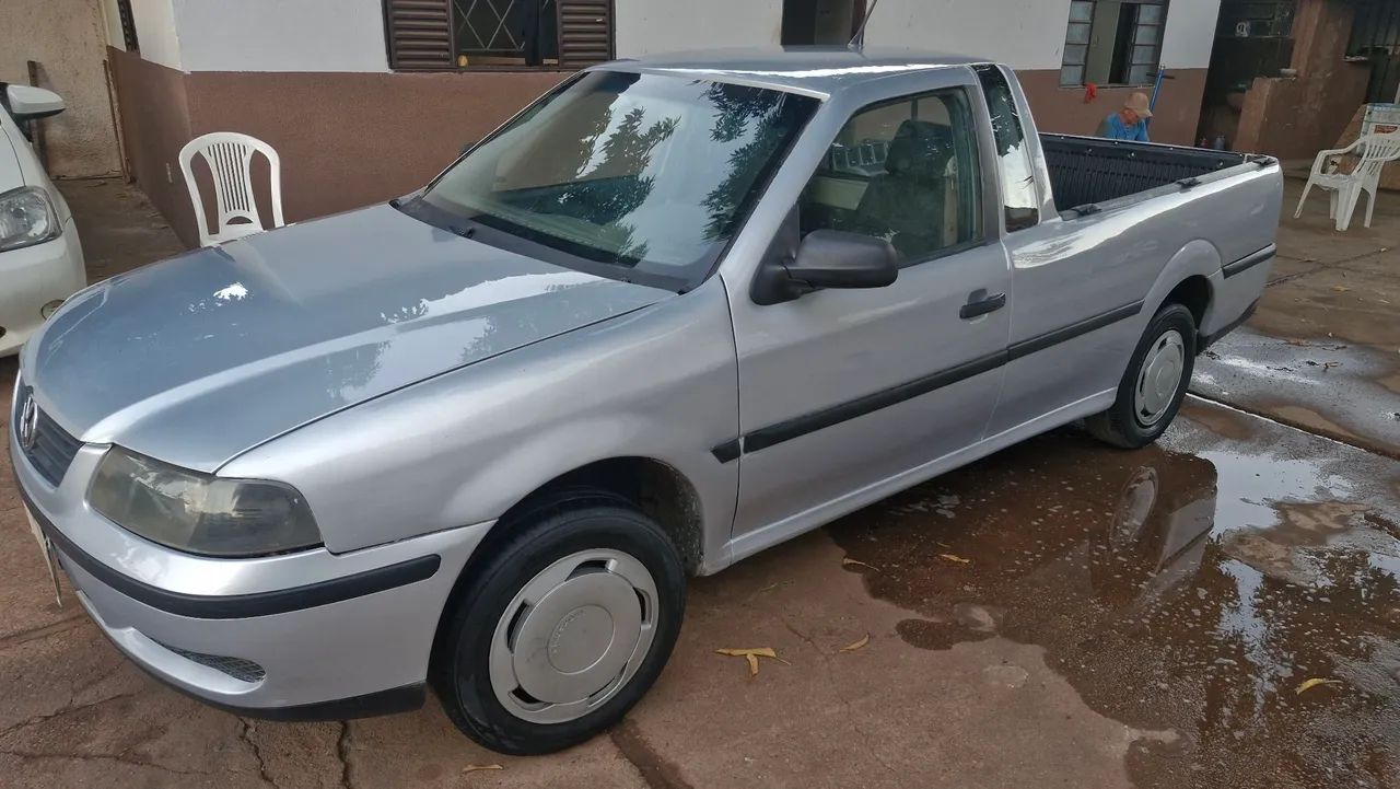 Volkswagen Saveiro 1.8 MI 2002 - Foto 2