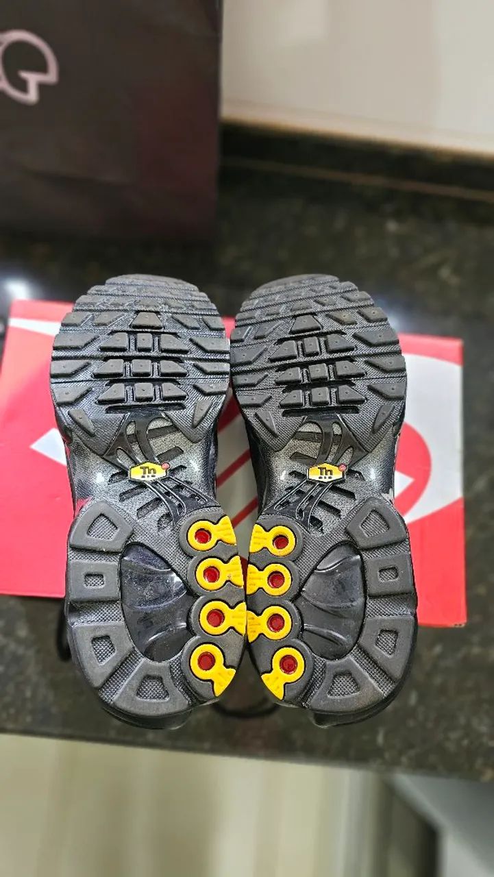NIKE AIR MAX PLUS OG - Foto 4