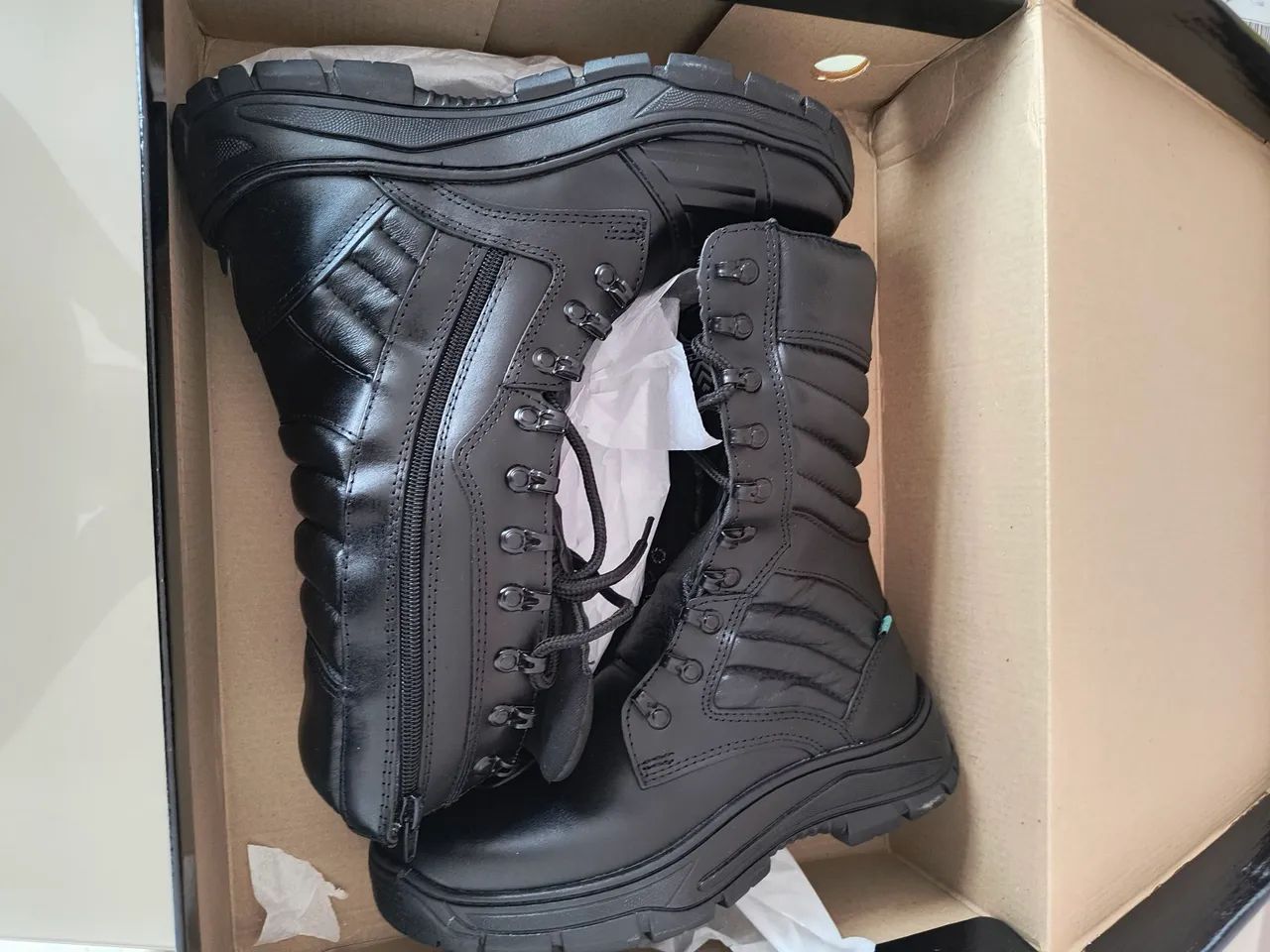 Bota tática com zíper tamanho 38 - Foto 4