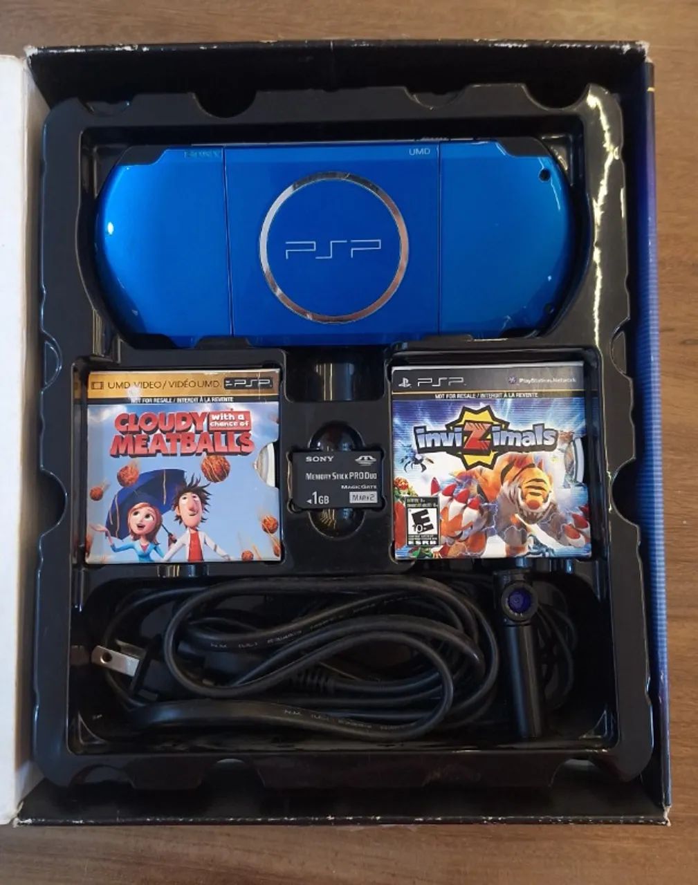 おもちゃ PSP3000 PSP PLAYSTATION PORTÁTIL - VIBRANT BLUE (PSP-30006) + Pouch+ SSD