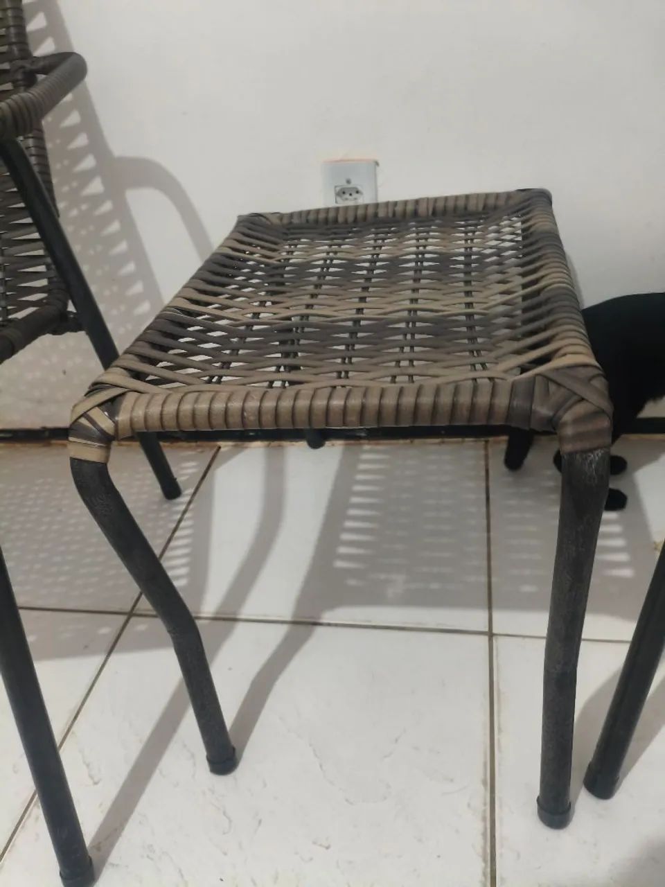 CONJUNTO 4 CADEIRAS E MESA - Foto 2