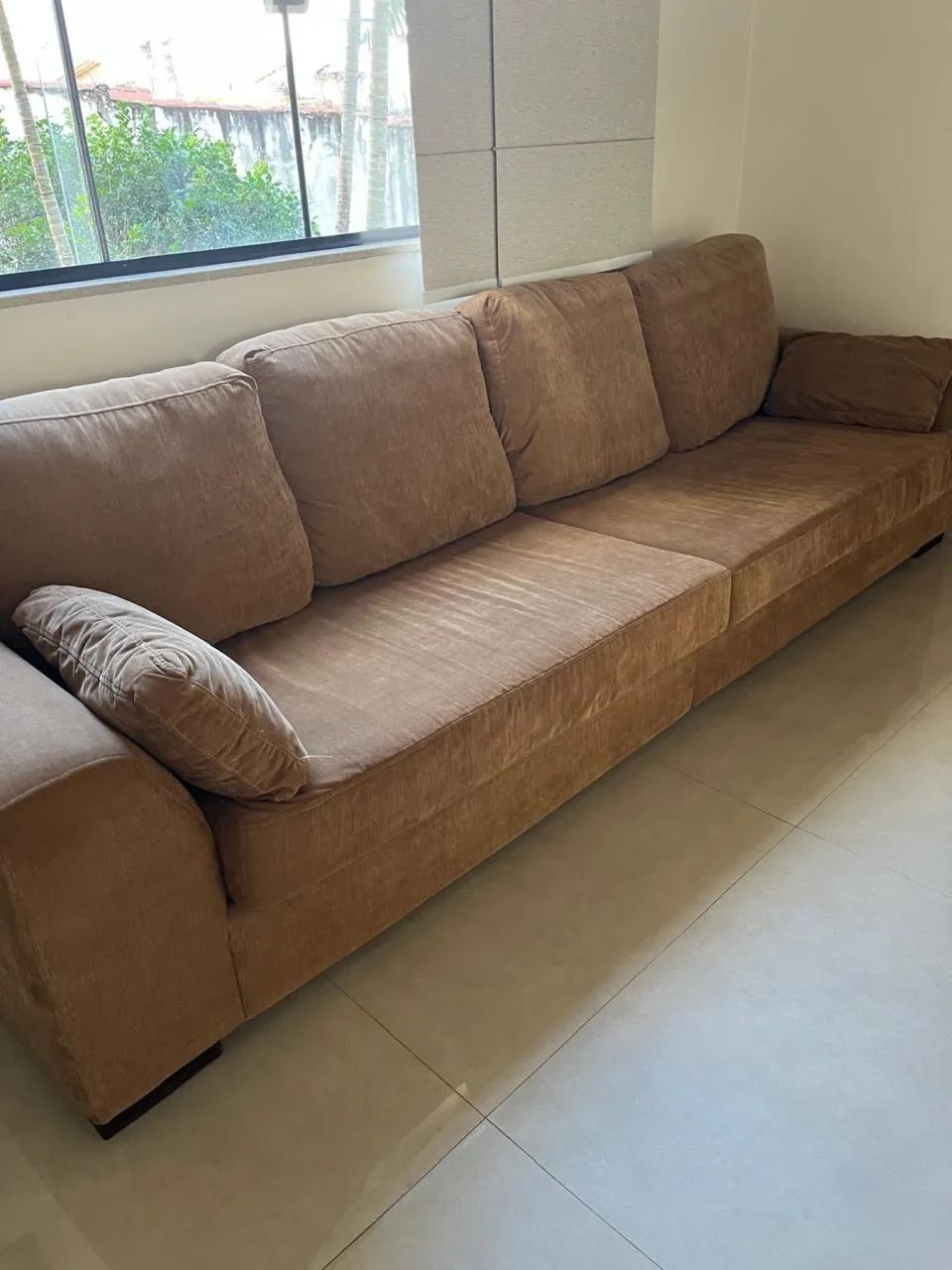 Oportunidade! Sofá Grande 4 Lugares Muito Confortável - Foto 2