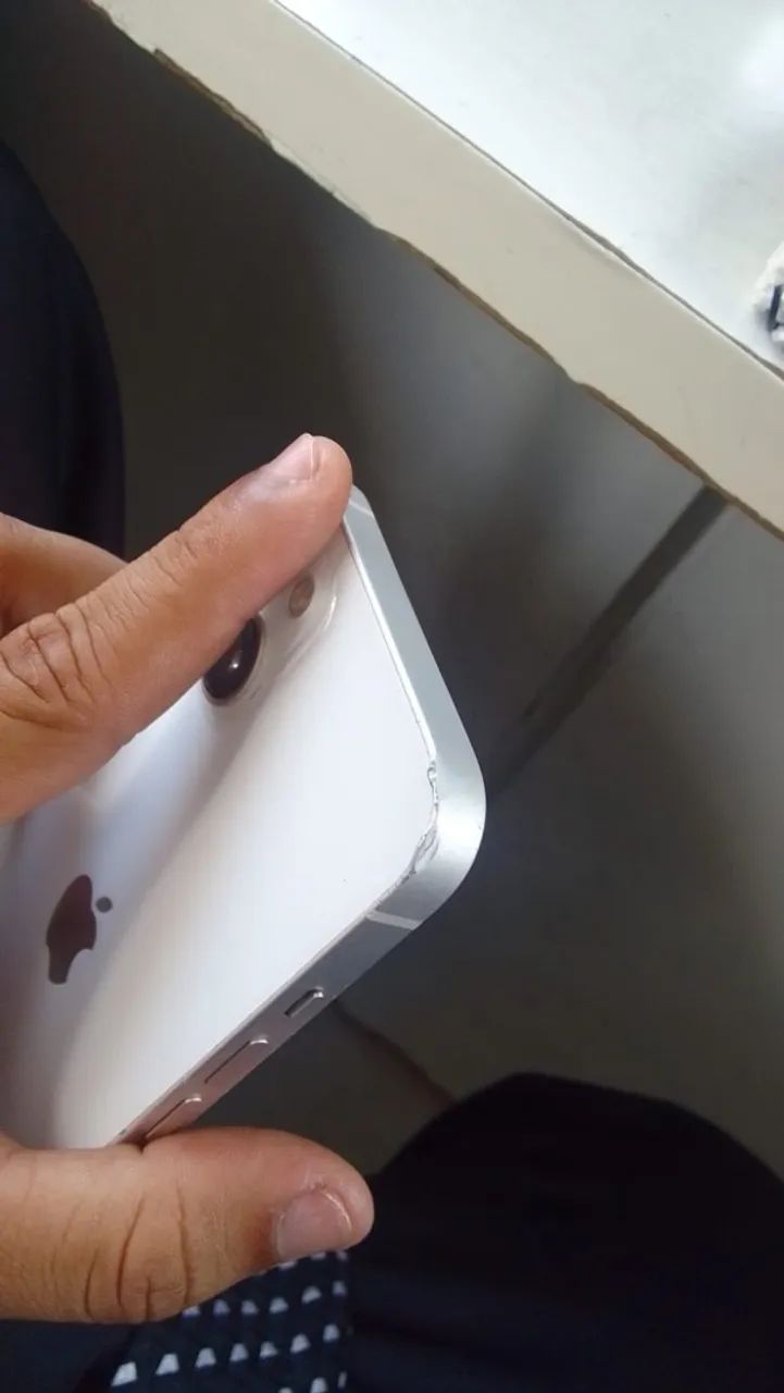 iPhone 13 128gb bateria trocada original 83% - Foto 2