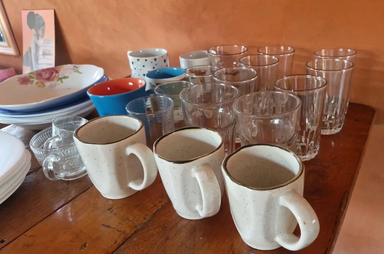 Pratos, xícaras e taças de vidro - Foto 2