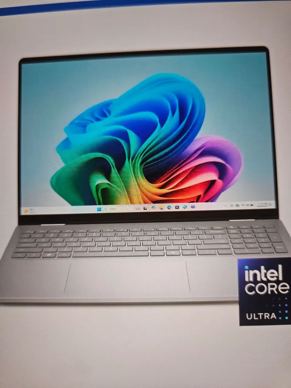 Notebook 16" Dell 2x1 Core Ultra 7 16gb RAM 1TB SSD 