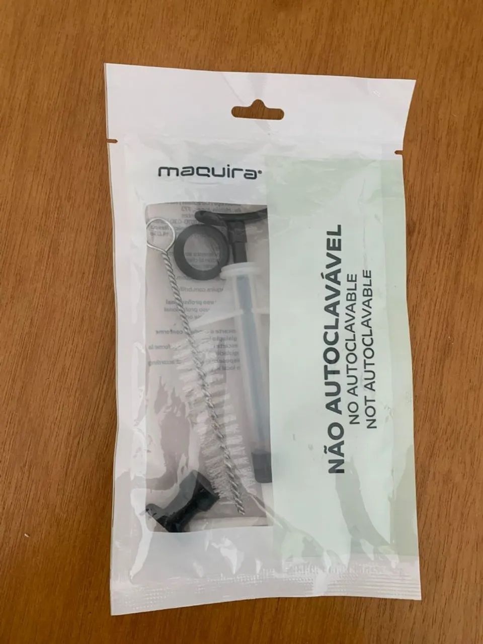 Injetor para elastômero